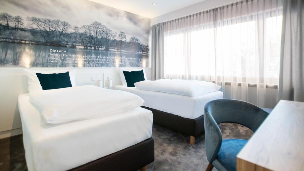 Hotel Huss Limburg 림부르크안더란 외부 사진