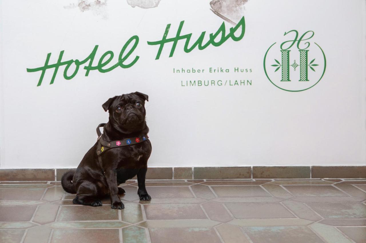 Hotel Huss Limburg 림부르크안더란 외부 사진