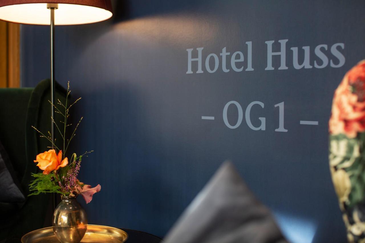 Hotel Huss Limburg 림부르크안더란 외부 사진